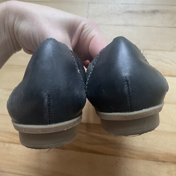 Clarks‎ Womens Lyrical Rhyme Ballet Size 8.5 M black Leather Slip On Flat Shoes - Picture 6 of 6